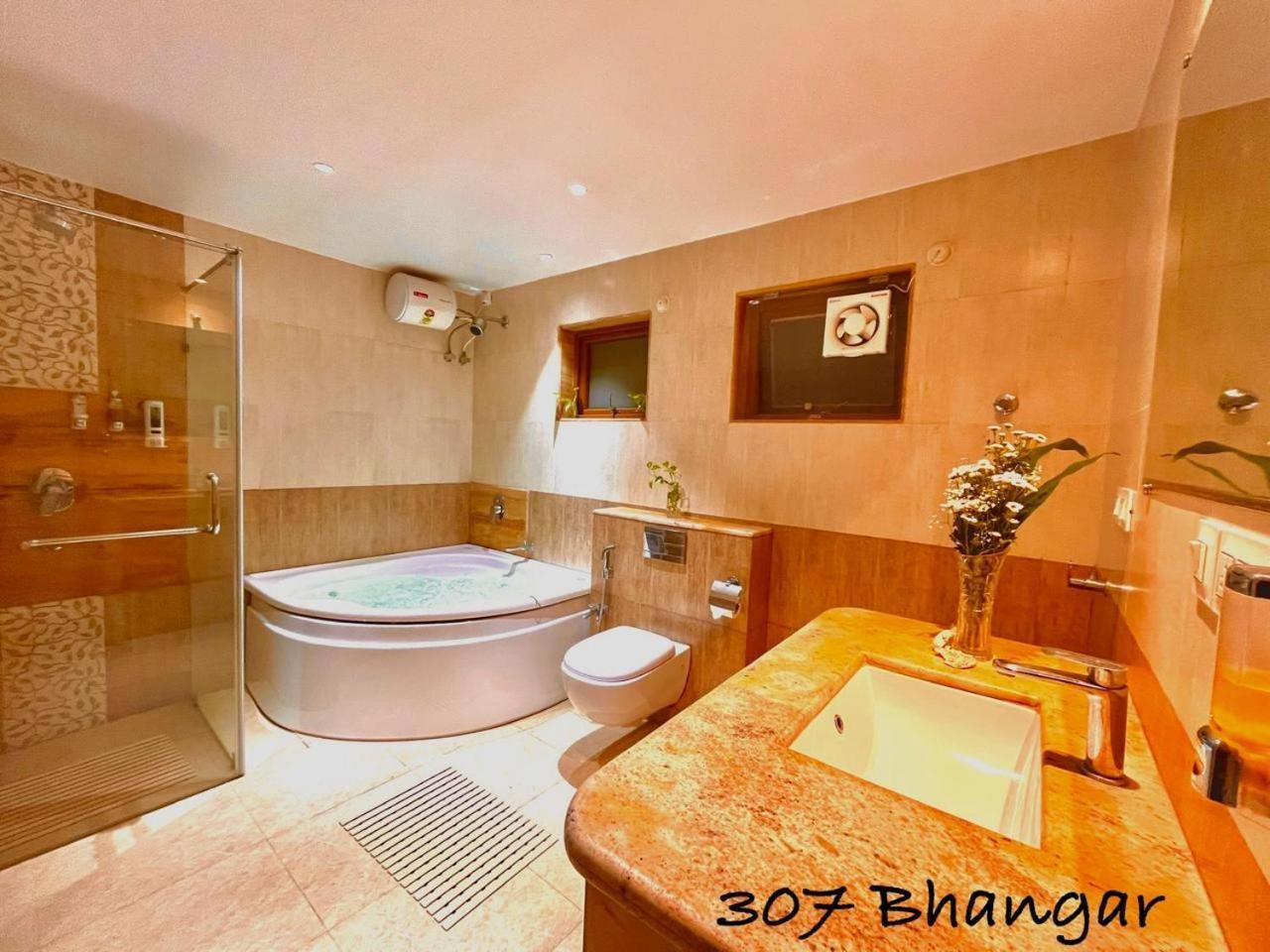 Beach Paradise Miramar Goa باناجي المظهر الخارجي الصورة